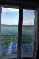 Vista al agua