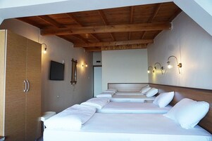 Caja de seguridad en la habitación y sistema de insonorización 