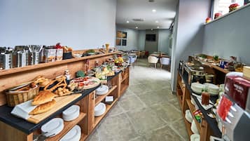 Desayuno buffet incluido todos los días