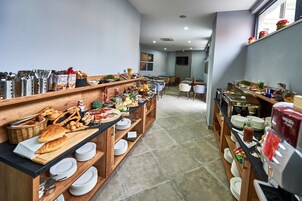 Desayuno buffet incluido todos los días 