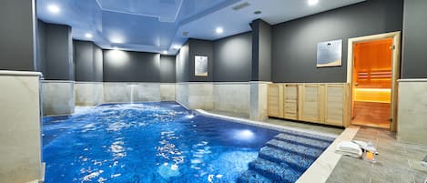 Piscine couverte