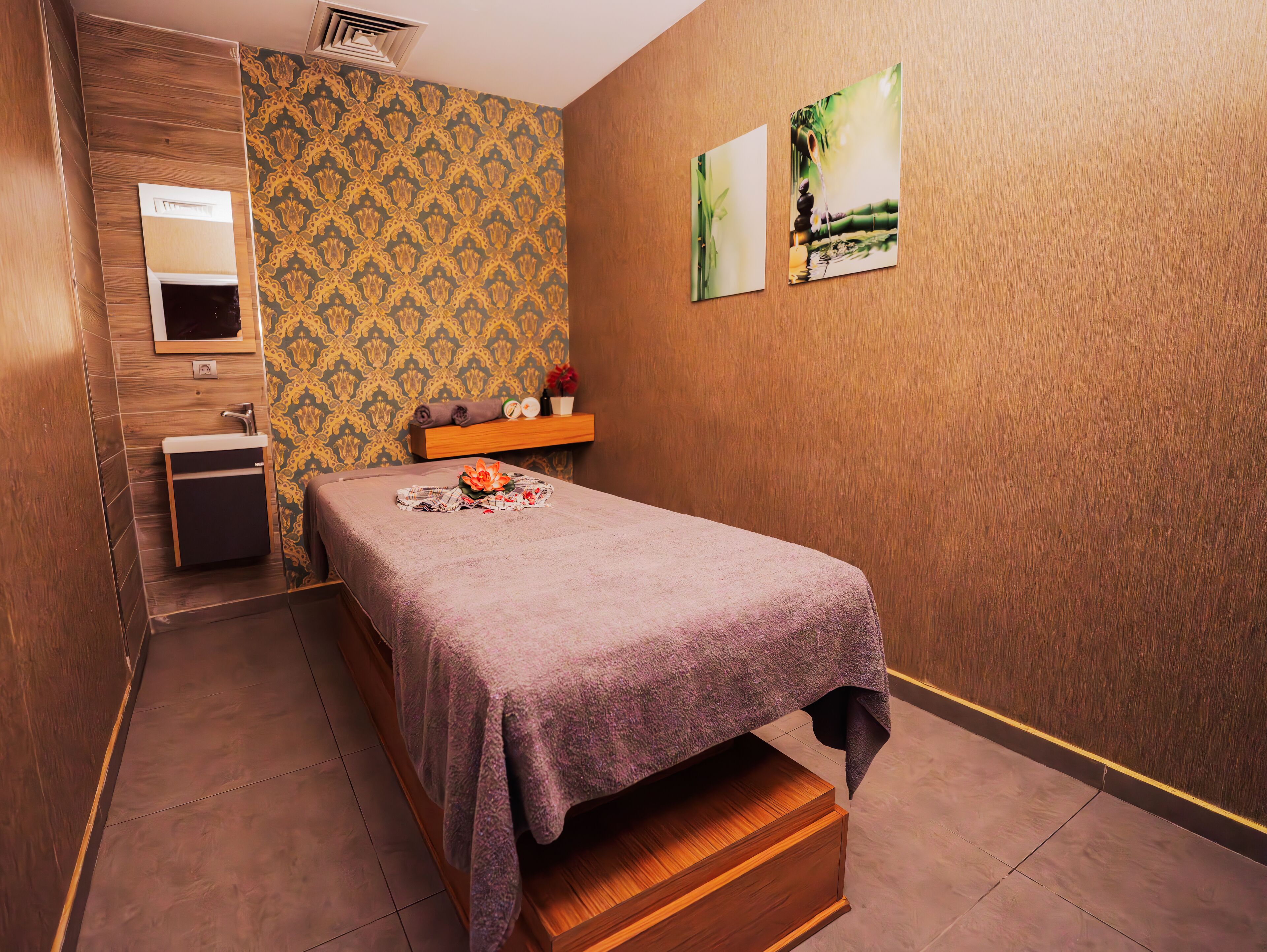Steam room, Turkish bath/hammam
