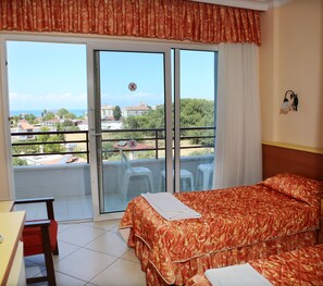 Standard Room, Partial Sea View | In-room safe, desk, free cribs/infant beds, free WiFi - Side Kervan Hotel (Manavgat)