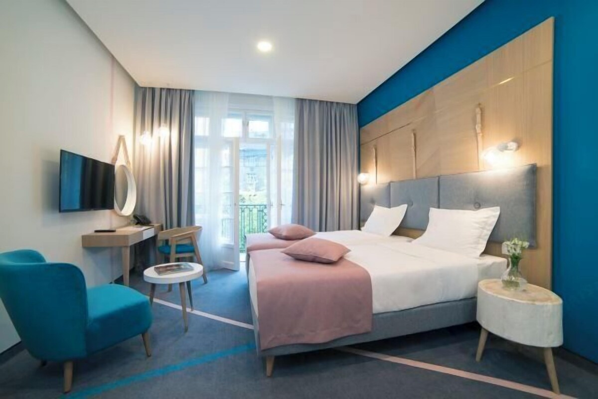 1 Schlafzimmer, Minibar, Zimmersafe, Schreibtisch
