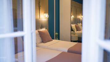 Standard Double or Twin Room, Balcony