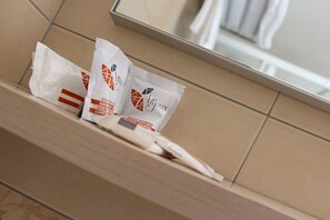 Camera panoramica | Bagno | Doccia, set di cortesia gratuito, asciugacapelli, asciugamani