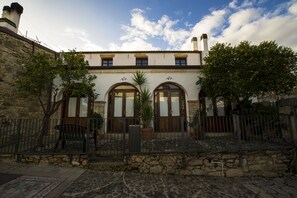 Exterior - Locanda La Rosa (Pauli Arbarei)