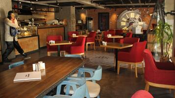 Bar (in der Unterkunft)