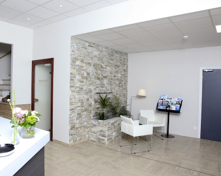 Lobby. Hôtel Le Comty