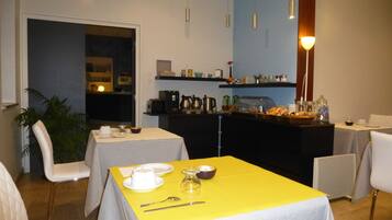Daily buffet breakfast (EUR 8 per person)