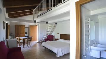 Junior-Suite | Kostenlose Minibar, Schreibtisch, Babybetten, Zustellbetten