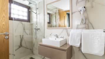 Room, 1 King Bed | Bathroom