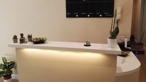 フロント