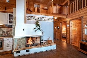 Villa, Sauna | Living room | 32-inch flat-screen TV with satellite channels, TV, DVD player - Tahko-Tours (Kuopio)