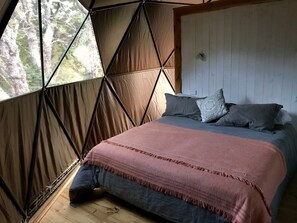 Décoration personnalisée, draps fournis