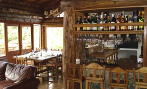 Bar (en la propiedad)
