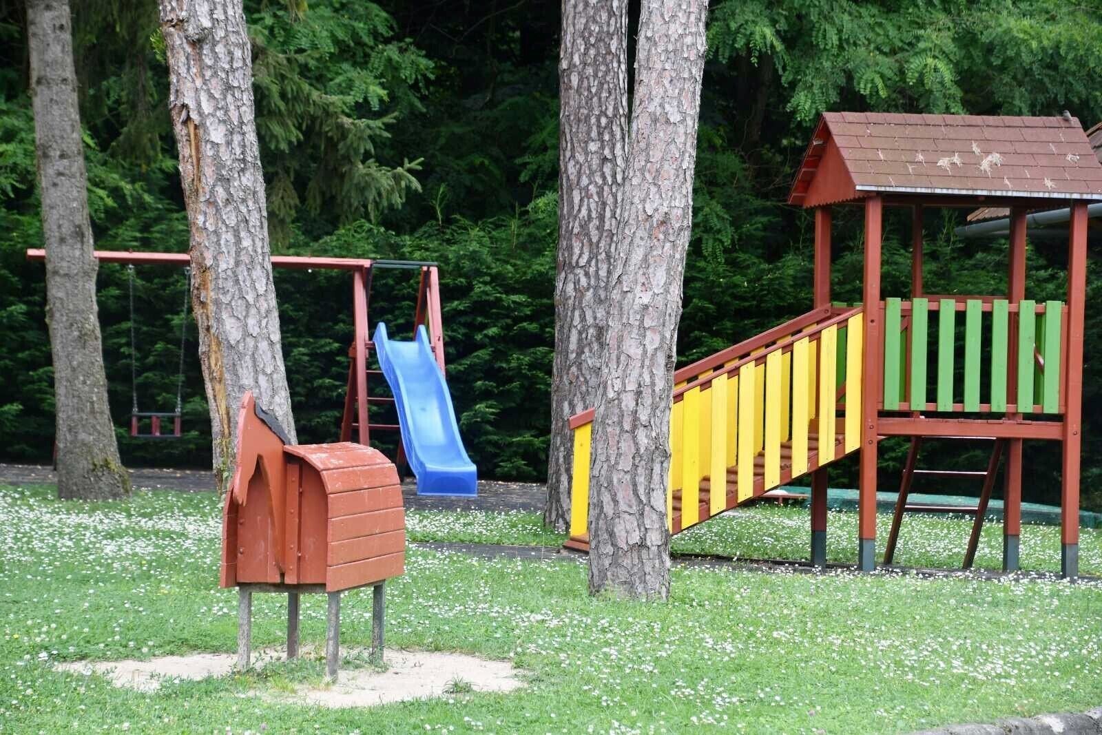 Utendørs lekeområde for barn