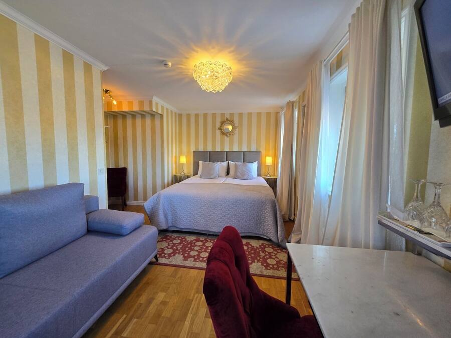 Décor unique, bureau, espace de travail pour ordinateurs portables