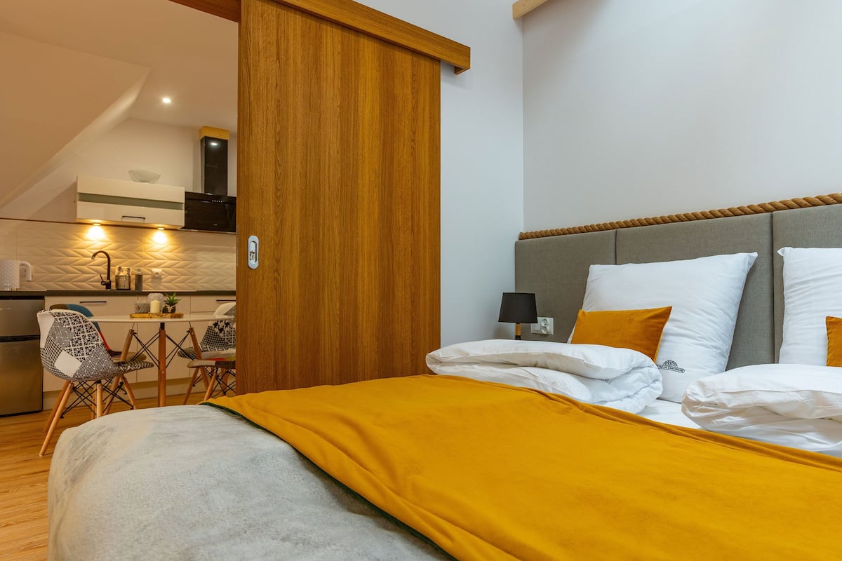 Apartemen Keluarga | 1 kamar tidur, didekorasi berbeda-beda, kedap suara, dan Wi-Fi gratis