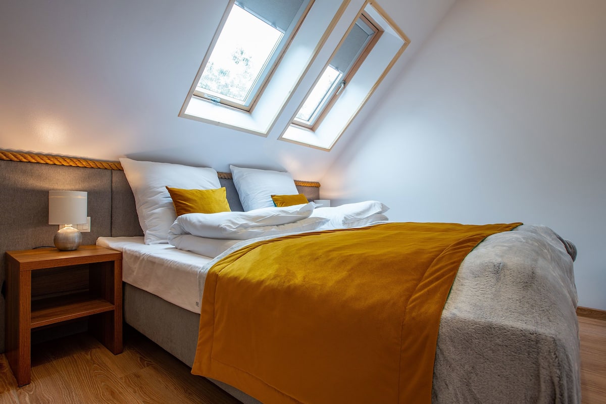 Apartemen Klasik | 1 kamar tidur, didekorasi berbeda-beda, kedap suara, dan Wi-Fi gratis
