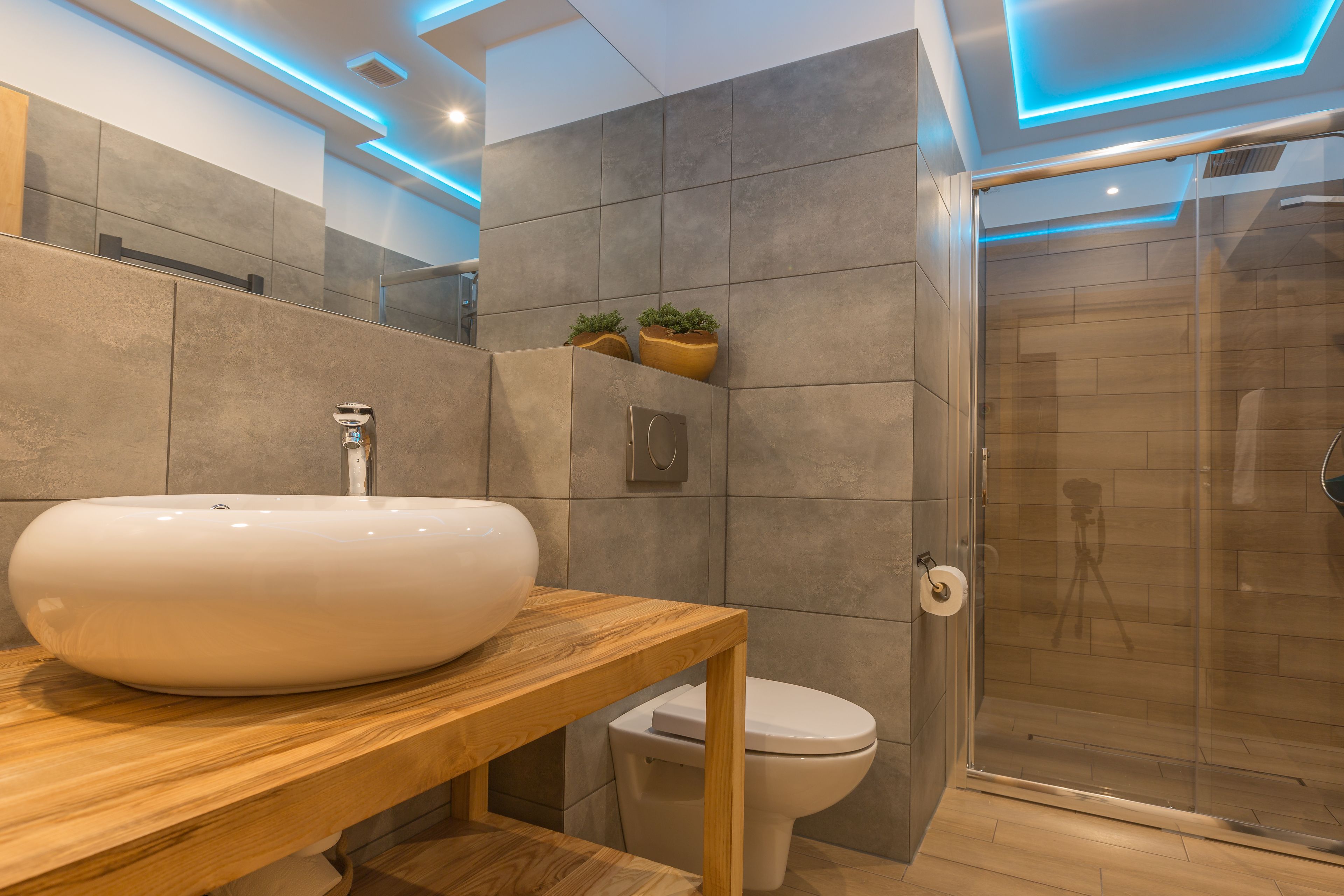 Appartement Design, 1 chambre | Salle de bain | Douche, articles de toilette gratuits, sèche-cheveux