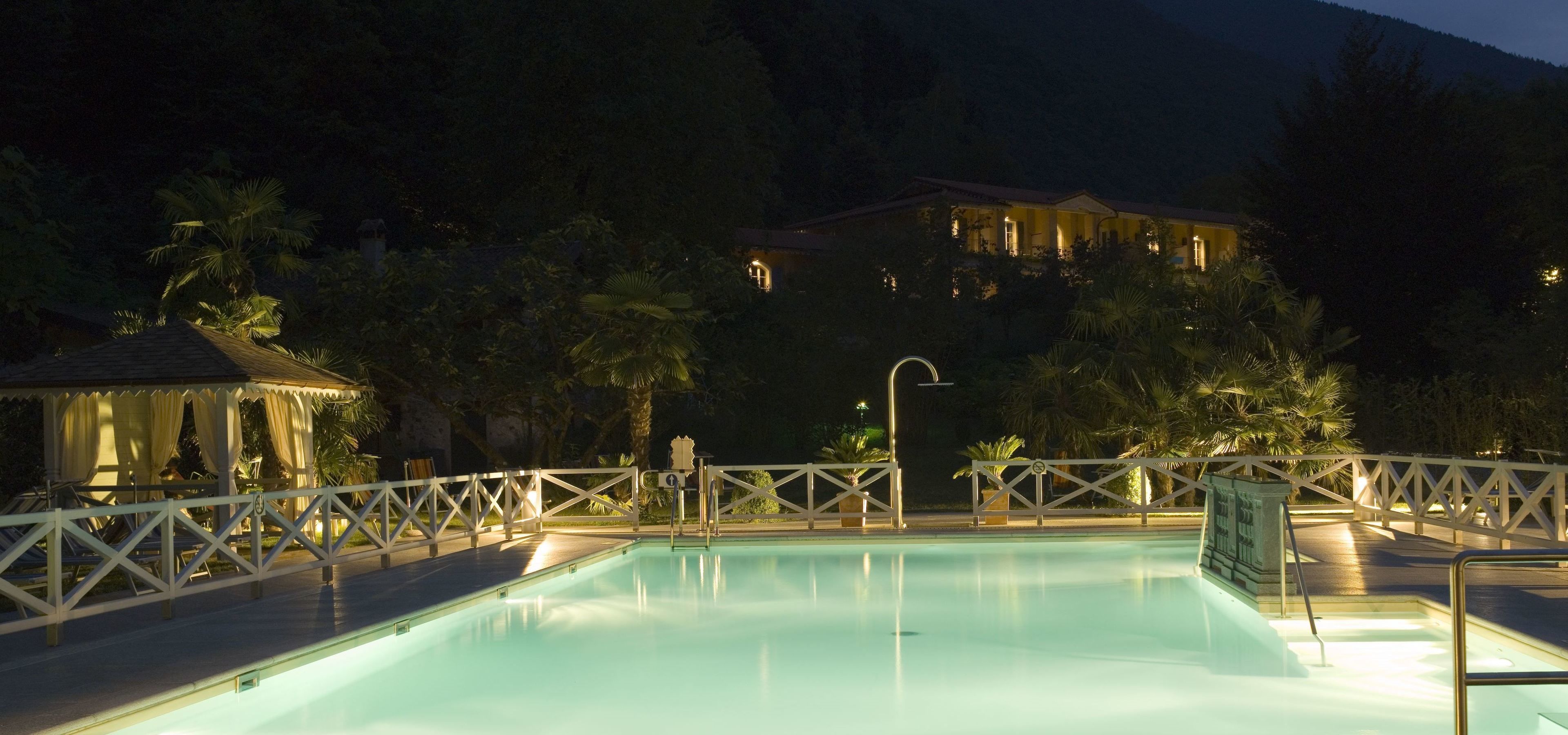 seasonal outdoor pool, pool umbrellas, pool loungers