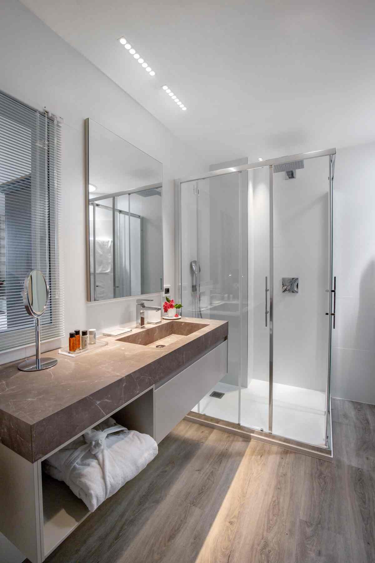 star superior room with double bed or 2 single beds | bathroom | free toiletries, hair dryer, dressing gowns, slippers