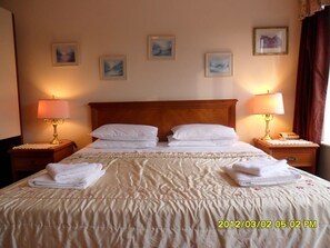 Free WiFi, bed sheets - Thorpe Lodge Hotel (Peterborough)