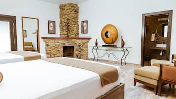 Room (Emilia) | Iron/ironing board, free WiFi, bed sheets