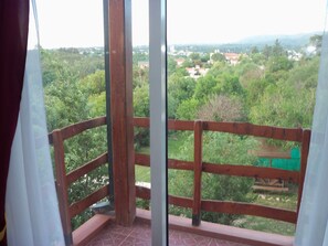 Cabane, 1 lit double, salle de bains privée | Vue de la chambre