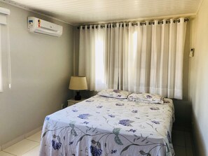 5 habitaciones, tabla de planchar con plancha y acceso a internet 