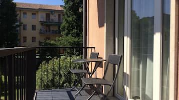 Elite Double or Twin Room, Balcony, Garden View | Terrace/patio