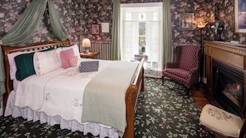 Single Room (Amanda) | Iron/ironing board, free WiFi, bed sheets