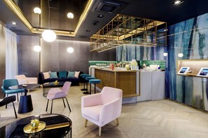 Bar (in der Unterkunft)