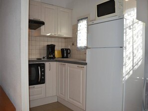 Refrigerador, microondas, horno