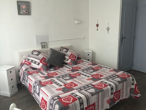 Habitación doble | Cortinas opacas y sistema de insonorización
