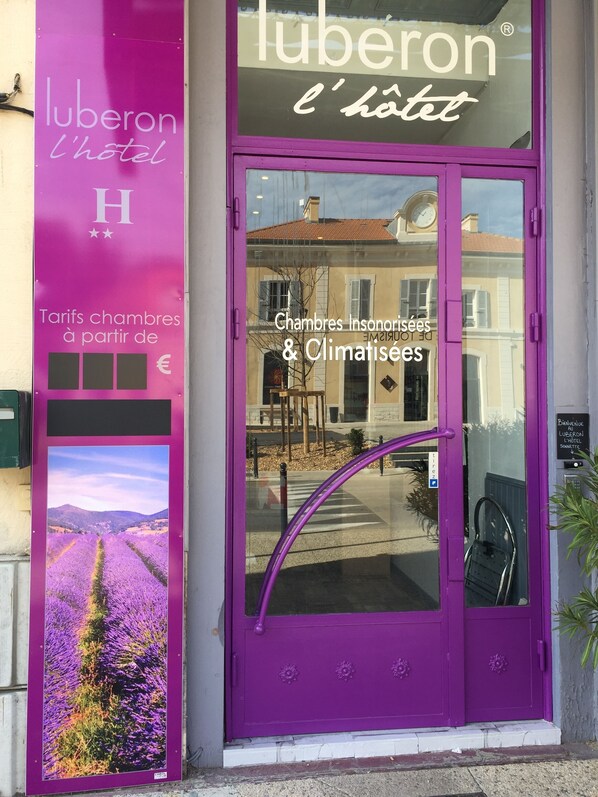 Entrada de la propiedad