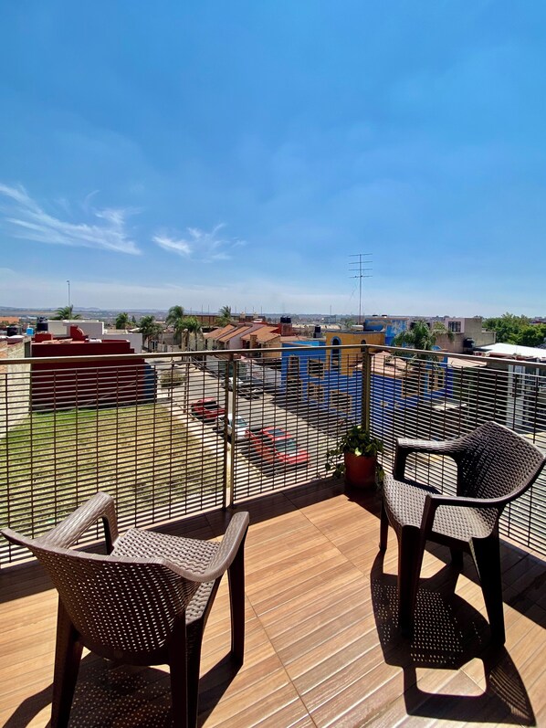 Standard Suite, Balcony | Terrace/patio - Suites La Gloria (Tepatitlan de Morelos)