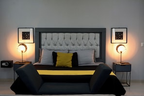 Exclusive Suite, Jetted Tub, City View