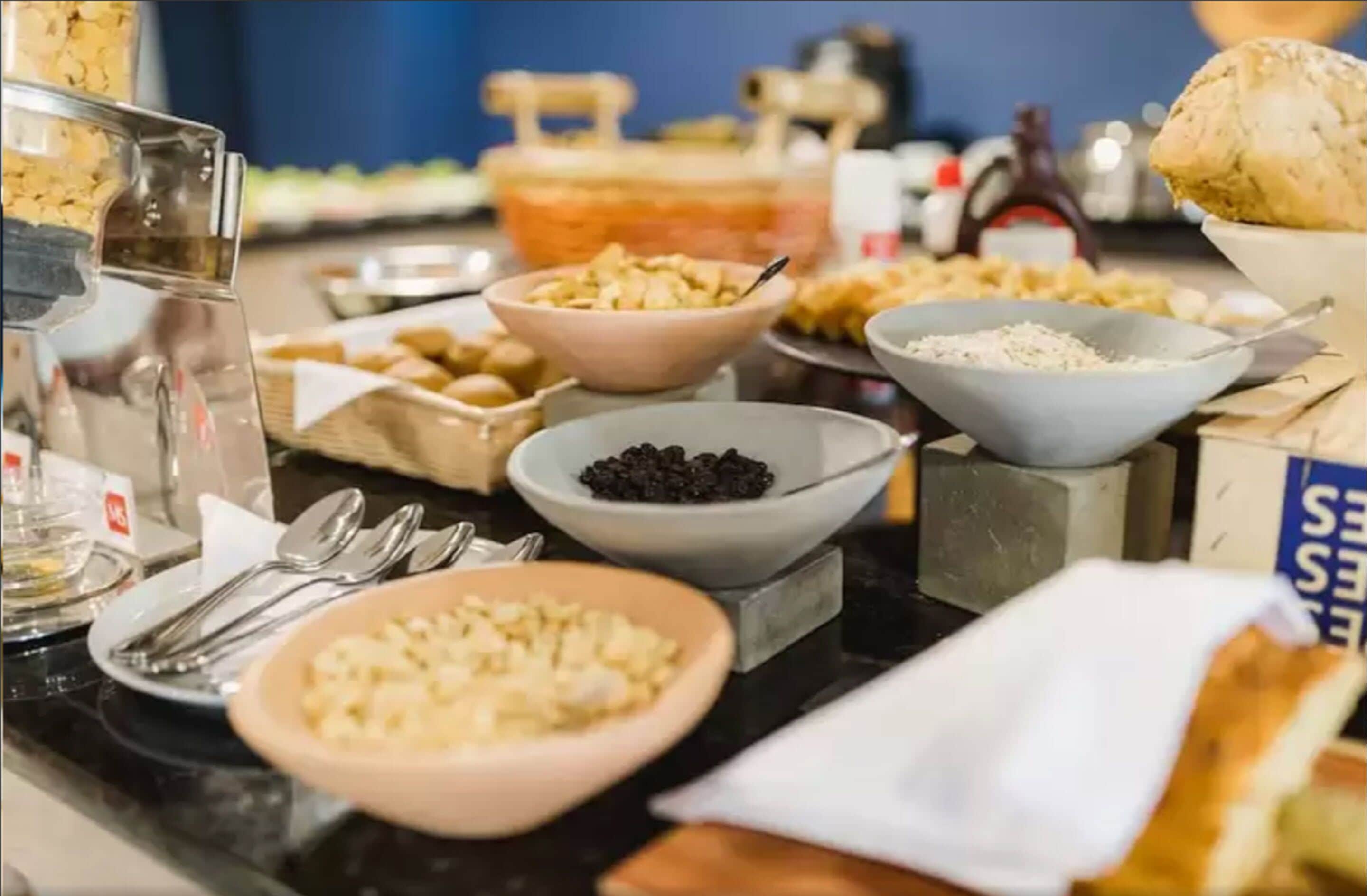 daily buffet breakfast (cop 50000 per person)