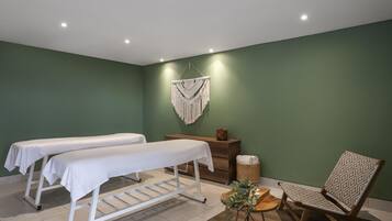Sauna a vapor, tratamentos corporais, aromaterapia