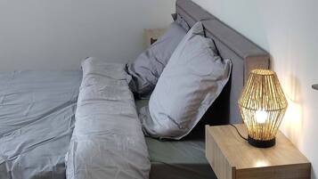 2 chambres, fer et planche Ă repasser, Wi-Fi gratuit, draps fournis