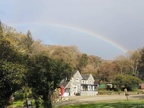 Courtyard - Lake View Villa - Rosecraddoc Manor (Liskeard)