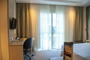 Superior tweepersoonskamer | 1 slaapkamer, een minibar, individueel gedecoreerd, een bureau