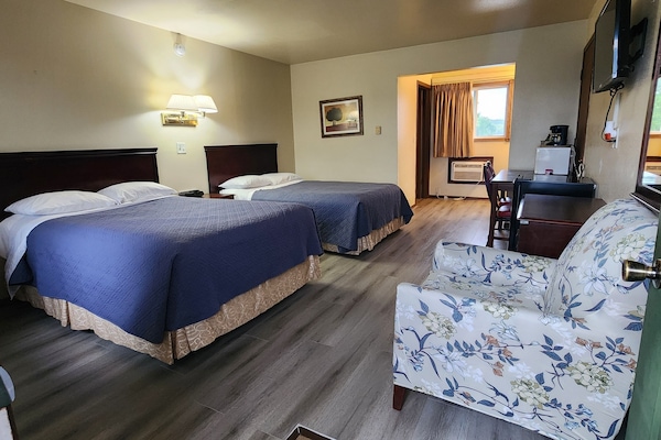 Standard Room, 2 Double Beds | Desk, laptop workspace, WiFi (free), bed sheets