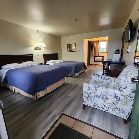 Escritorio, espacio para trabajar con laptop y wifi gratis