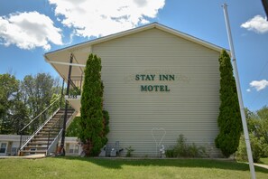 Front of property - Stay Inn Motel (Ripon)