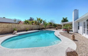 Pool - Gorgeous Vacation Home with FREE Heated Pool (Phoenix)