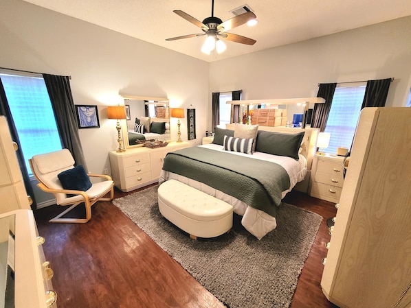 4 bedrooms, iron/ironing board, travel crib, free WiFi