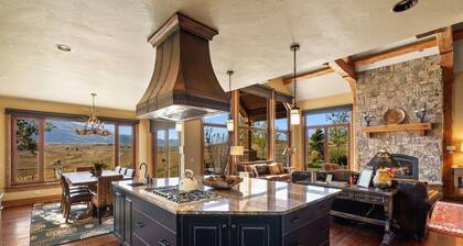 Your own private Mountain Lodge - Rugged Montana Views With Year Round Access